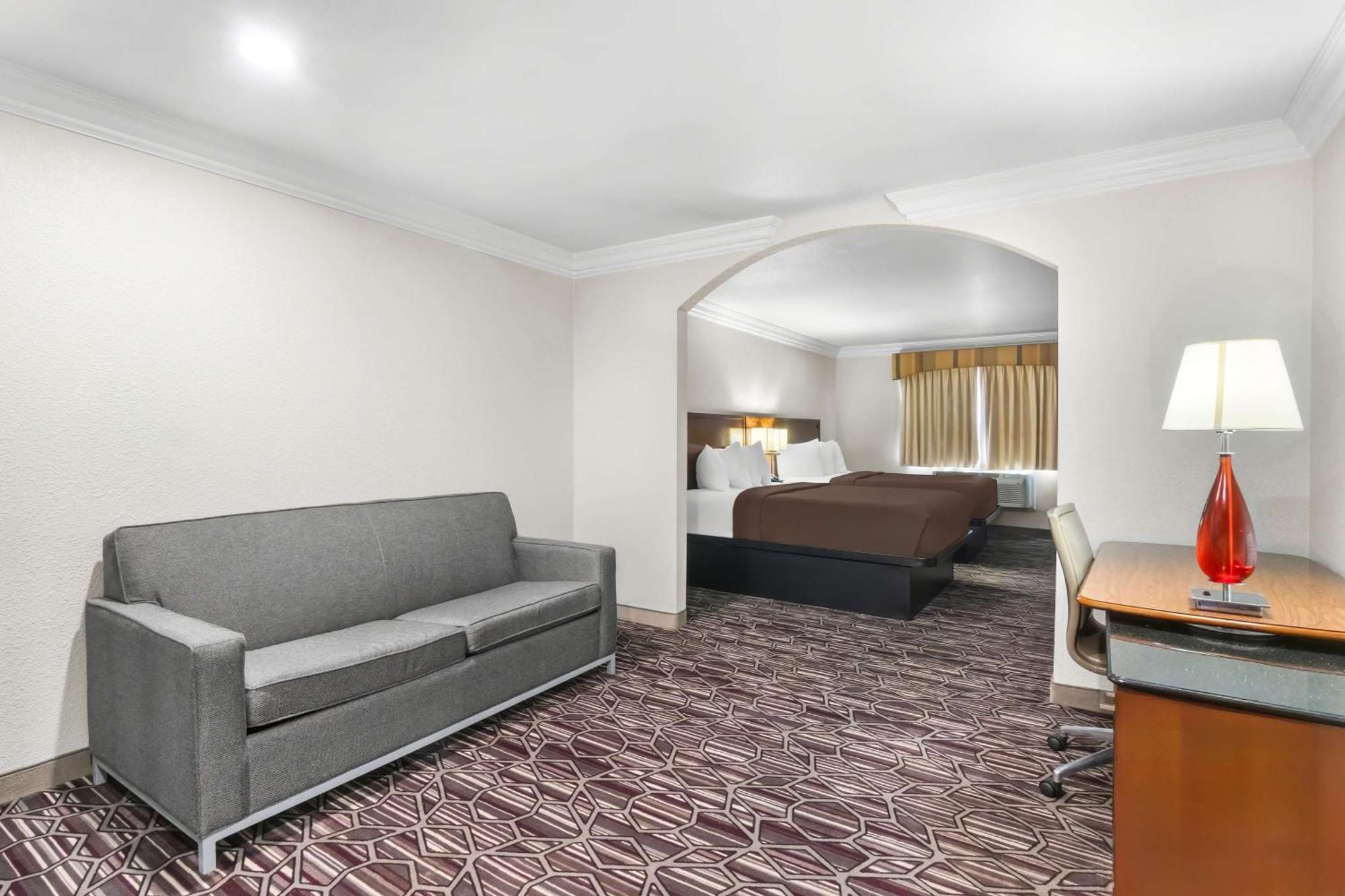 Surestay Plus By Best Western Fort Worth Benbrook Εξωτερικό φωτογραφία