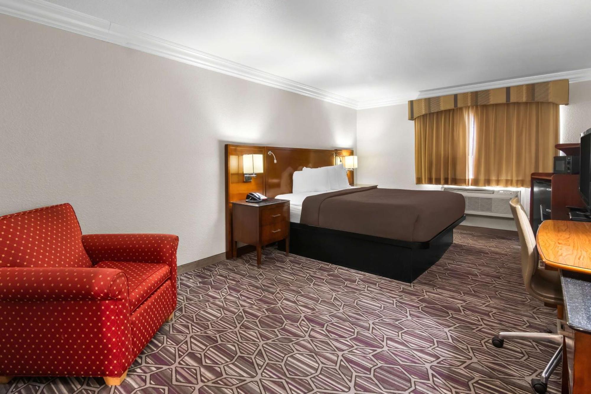 Surestay Plus By Best Western Fort Worth Benbrook Εξωτερικό φωτογραφία